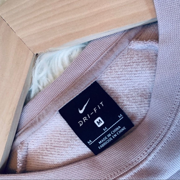 ♻️✌🏻sold✌🏻♻️NIKE Versa Cropped training - Picture 3 of 8